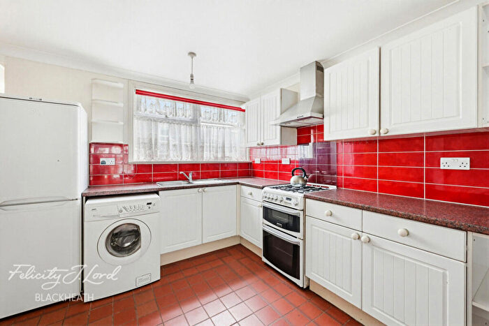 3 Bedroom Terraced House For Sale In Arthur Grove, Woolwich, SE18