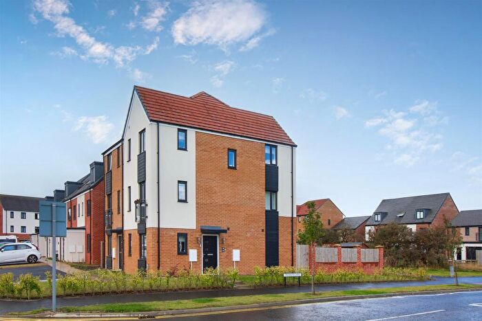 3 Bedroom Semi-Detached House For Sale In Primrose Lane, Great Park, NE13