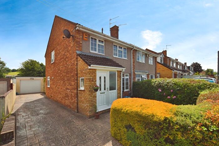 3 Bedroom Semi-Detached House To Rent In Court Farm Road, Bristol, BS14