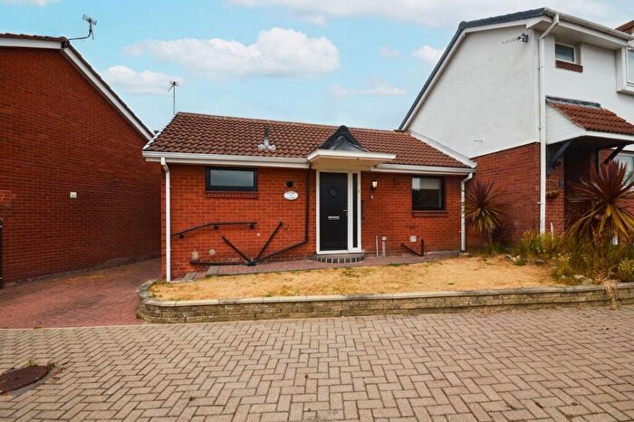 2 Bedroom Semi-Detached Bungalow For Sale In Grasby Court, Bramley, S66