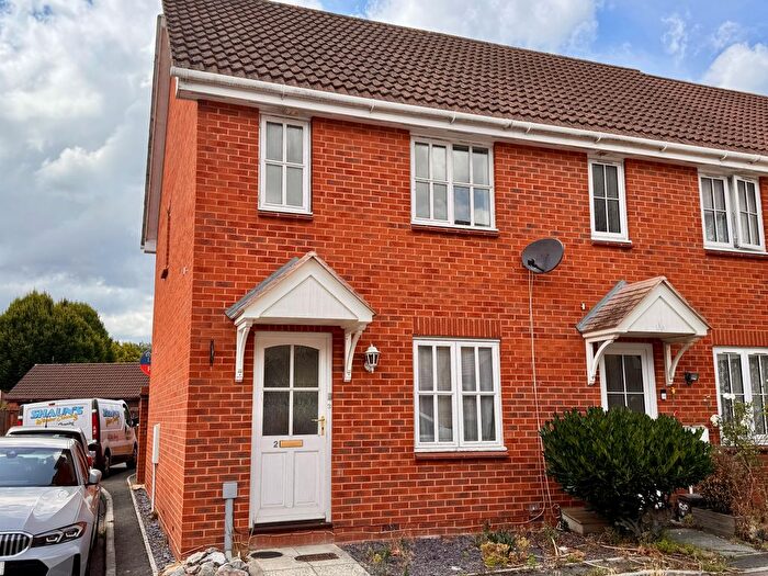 2 Bedroom Property To Rent In Cranes Close, Taunton, TA2