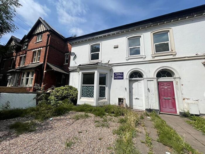 6 Bedroom Semi-Detached House For Sale In No. Uttoxeter New Road, Derby, Derbyshire, DE22