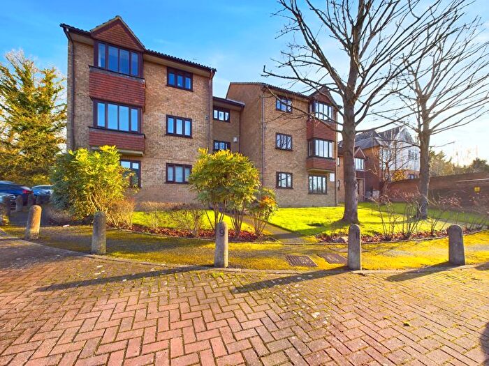 1 Bedroom Flat To Rent In Westbury Close, Whyteleafe, CR3