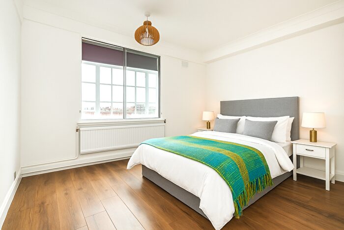 2 Bedroom Flat To Rent In Brompton Road, South Kensington, SW3