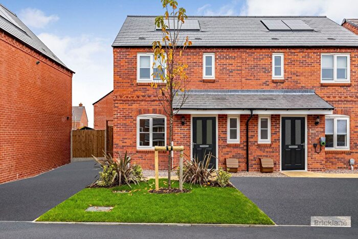 3 Bedroom Property To Rent In Sika Avenue, Rothwell, NN14