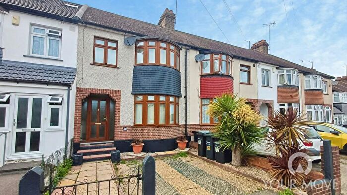 3 Bedroom Terraced House For Sale In Abbey Road, Gravesend, Kent, DA12
