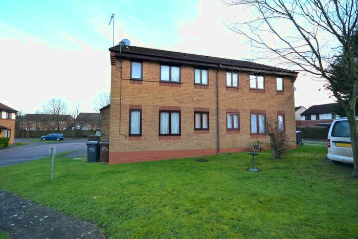 1 Bedroom Detached House To Rent In Muncaster Gardens, Northampton, NN4