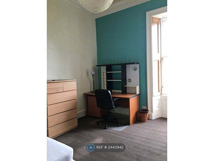 5 Bedroom Flat To Rent In Lauriston Park, Edinburgh, EH3