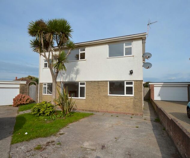 4 Bedroom Detached House To Rent In Pintail Close, Porthcawl, Bridgend, CF36