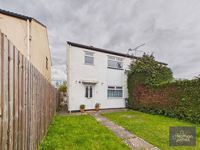 3 Bedroom Semi Detached House For Sale In Castle Lodge Crescent, Caldicot, NP26