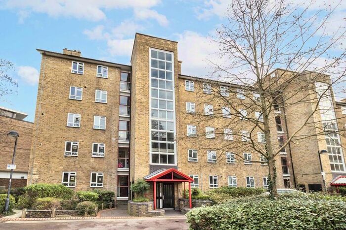 1 Bedroom Flat To Rent In Esher Gardens, London, SW19