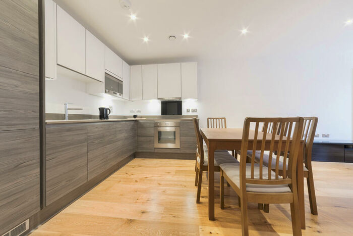 1 Bedroom Apartment To Rent In Harbourside Court, Gullivers Walk, London, SE8