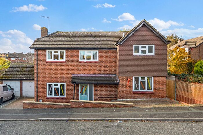 5 Bedroom Detached House For Sale In Healey Close, Northampton, NN3
