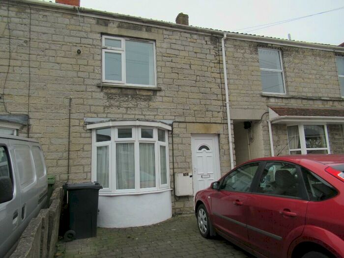 2 Bedroom Town House To Rent In West End, Street, Somerset, BA16