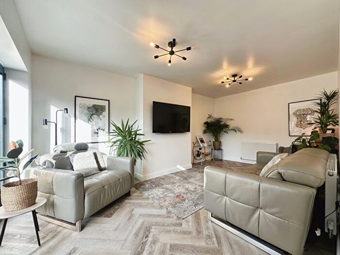 2 Bedroom Semi-Detached Bungalow For Sale In Holden Avenue, Bury, BL9