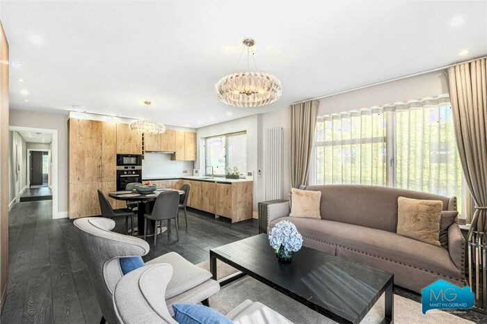 3 Bedroom Apartment To Rent In St John's Wood Park, St John's Wood, London, NW8