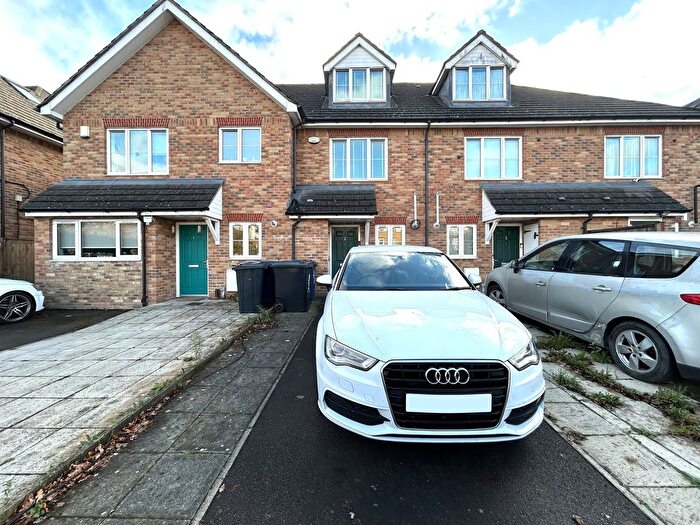 3 Bedroom Property To Rent In Doris Ashby Close, Perivale, Greenford, UB6