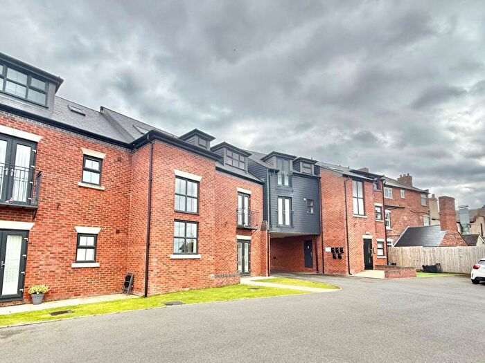 2 Bedroom Flat For Sale In Ruiton Street, Lower Gornal, DY3