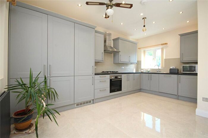 3 Bedroom End Of Terrace House To Rent In South Road, Chadwell Heath, RM6