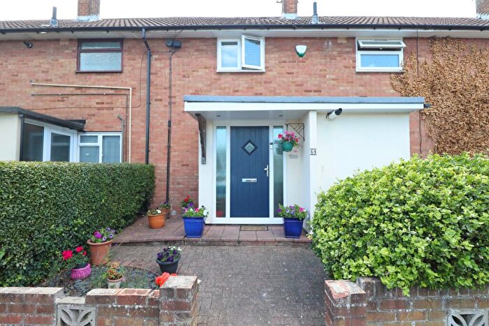 2 Bedroom Terraced House For Sale In The Fryth, Basildon, SS14