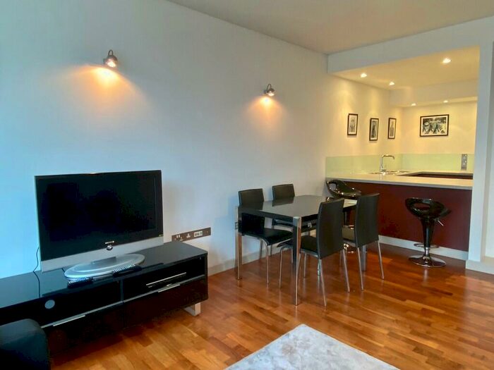 2 Bedroom Apartment To Rent In Leftbank, Spinningfields, M3