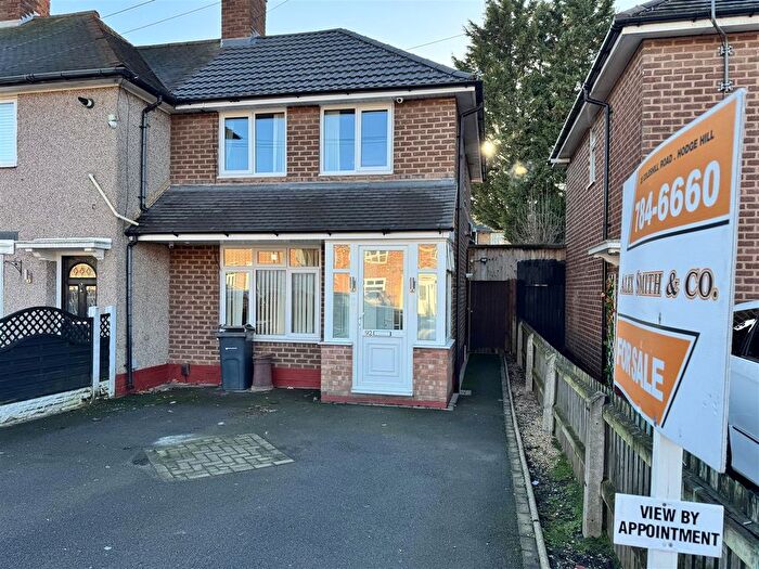 2 Bedroom Town House For Sale In Wyndhurst Road, Stechford, Birmingham, B33