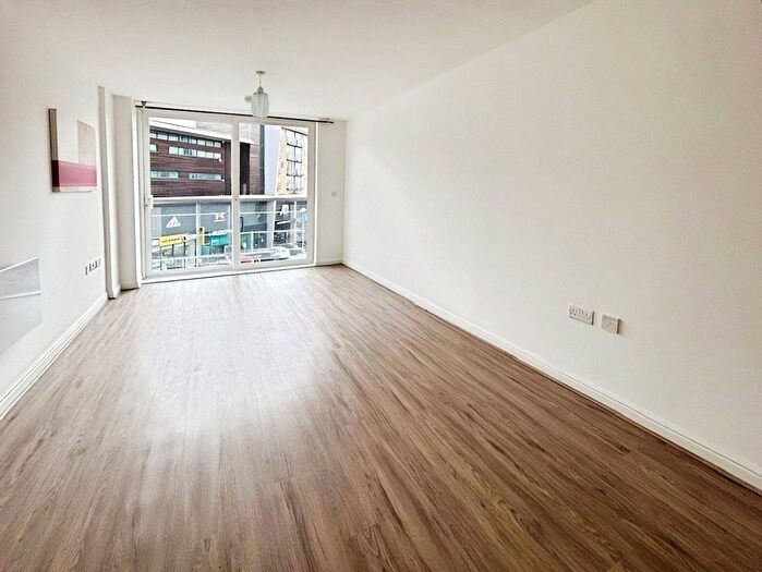 2 Bedroom Flat To Rent In Tilley Road, Feltham, TW13