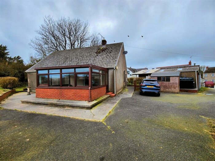 3 Bedroom Detached Bungalow For Sale In Sibrwd Y Dail, Puncheston, Haverfordwest, SA62