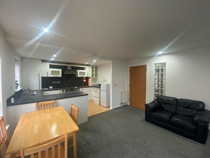 2 Bedroom Flat To Rent In Ellerman Road, Liverpool, L3