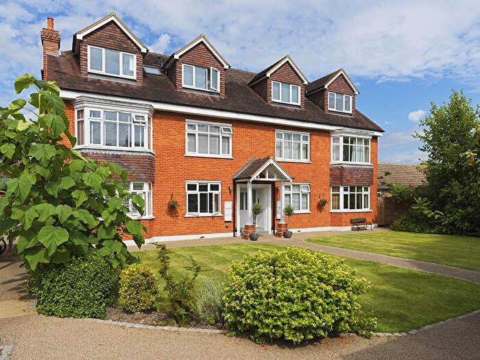 2 Bedroom Flat For Sale In Ewell Road, Surbiton, KT6
