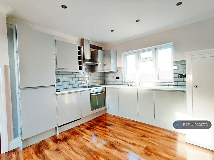 Studio To Rent In Trafford Road, Thornton Heath, CR7