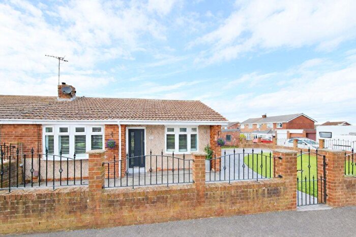 2 Bedroom Semi-Detached Bungalow For Sale In Hanover Walk, Winlaton, NE21