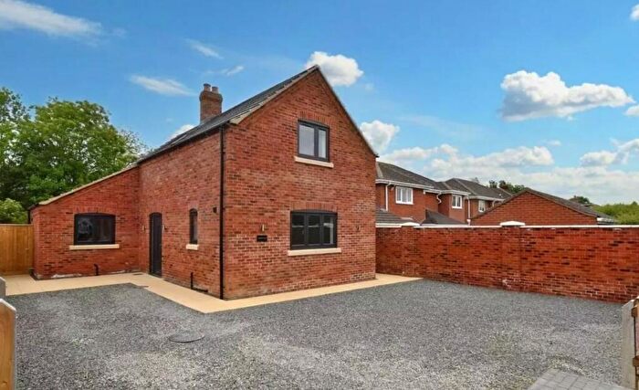 3 Bedroom Detached House To Rent In Main Road, South Reston, LN11