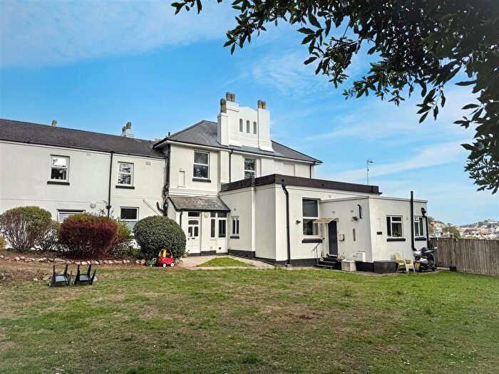 2 Bedroom Flat For Sale In St. Michaels Close, Torquay, TQ1