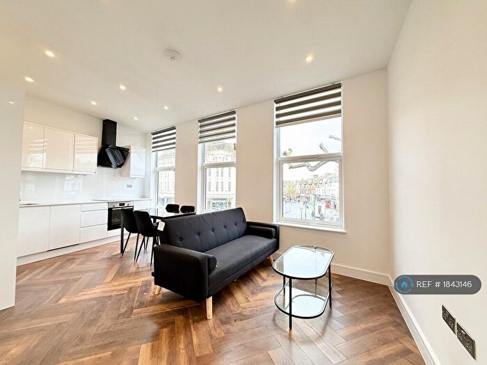 1 Bedroom Flat To Rent In Camberwell Church Street, London, SE5