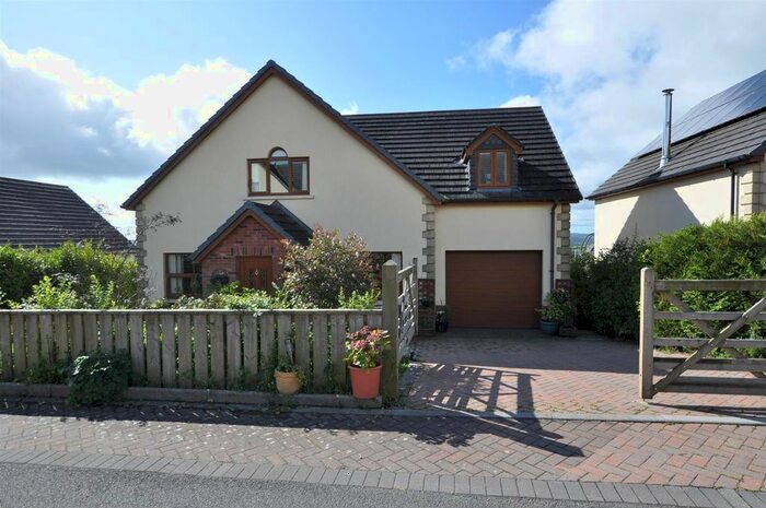 4 Bedroom Property For Sale In Trem Y Cwm, Llangynin, St Clears, SA33