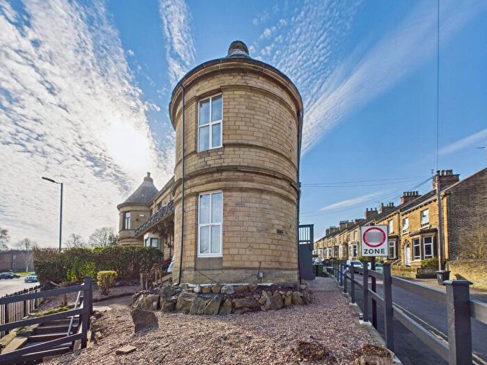 1 Bedroom Flat To Rent In Otley Road, Shipley, Bradford, BD18