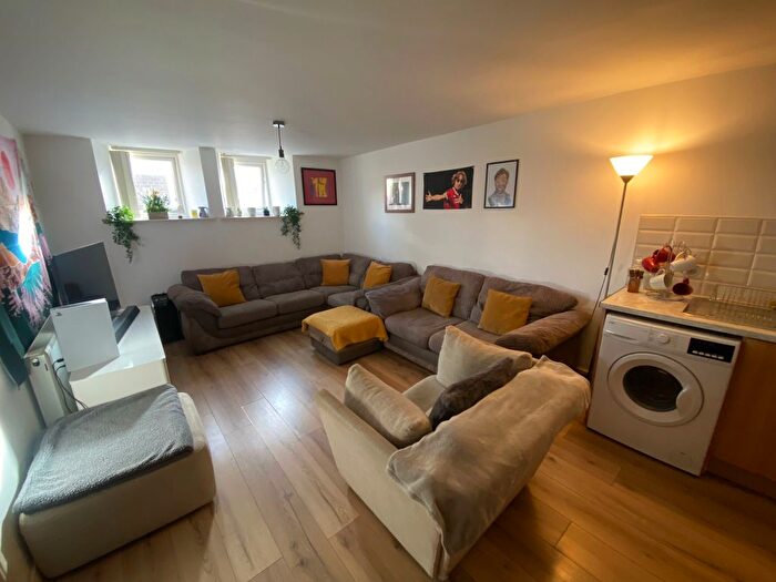 2 Bedroom Flat To Rent In High Park Street, Liverpool, L8