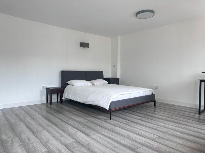 Studio To Rent In Harefields, Oxford, OX2