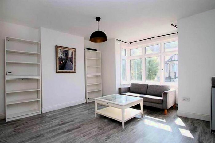 2 Bedroom Flat To Rent In Butler Road, Harrow, HA1