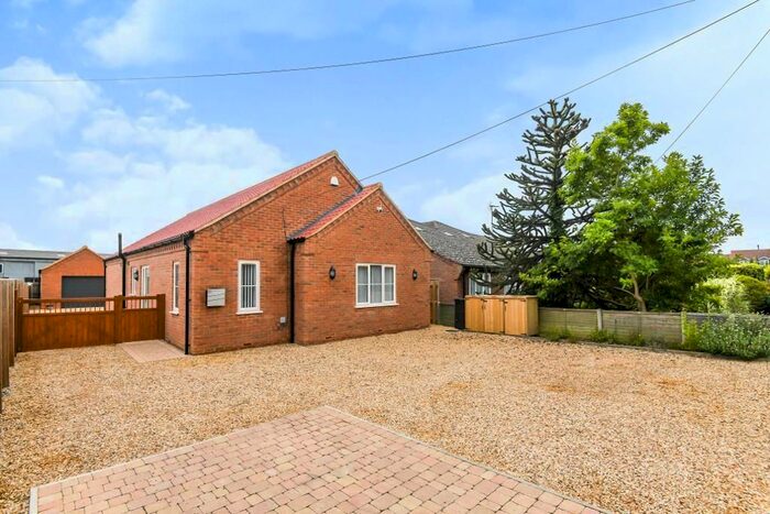 3 Bedroom Detached Bungalow For Sale In Ladys Drove, Emneth, Wisbech, Cambs, PE14