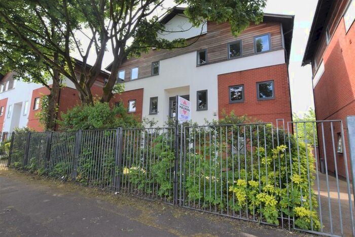 2 Bedroom Apartment To Rent In Cavendish Road, Manchester, M20