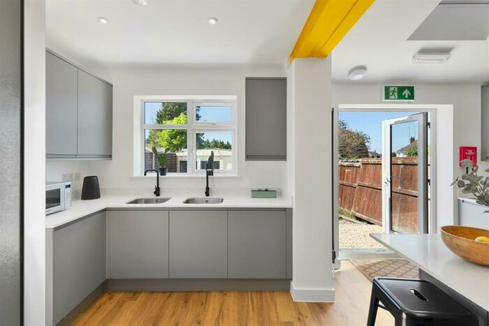 6 Bedroom House To Rent In Romney Avenue, Bristol, BS7