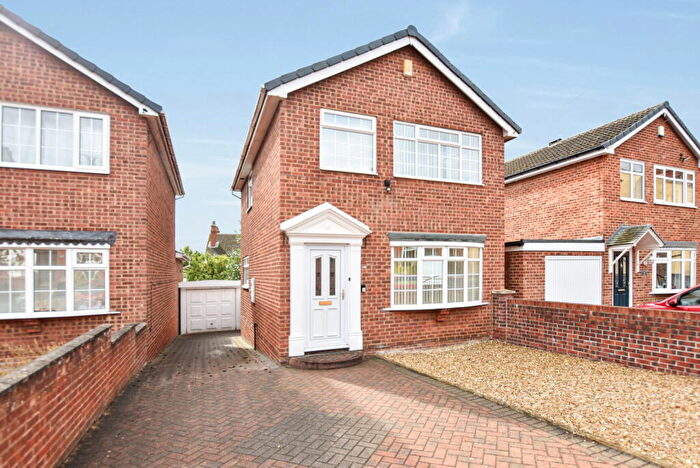 3 Bedroom Detached House For Sale In Churchfield Road, Rothwell, Leeds, LS26