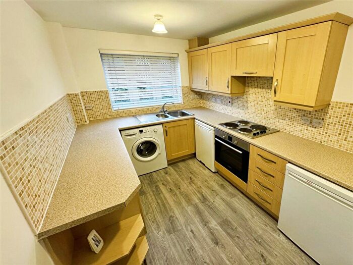2 Bedroom Flat To Rent In Brattice Drive, Pendlebury, Swinton, Manchester, M27