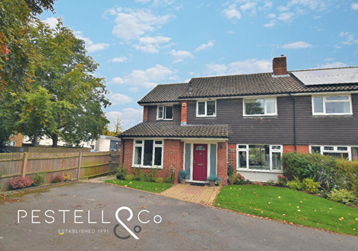 4 Bedroom Semi-Detached House For Sale In The Campions, Stansted, CM24