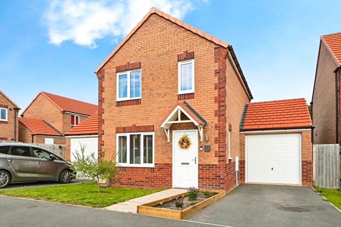 3 Bedroom Detached House For Sale In David Avenue, Bilsthorpe, Newark, Nottinghamshire, NG22