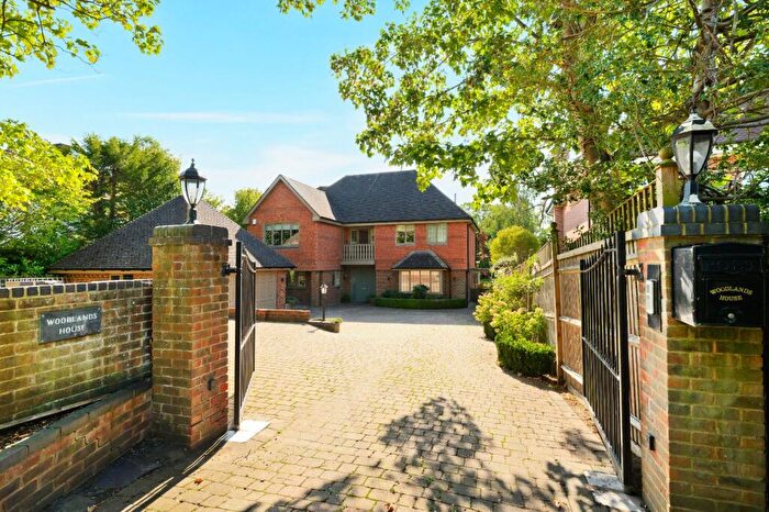 5 Bedroom Detached House For Sale In Hillview Road, Claygate, Esher, Surrey, KT10