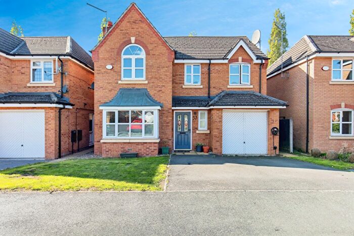 4 Bedroom Detached House For Sale In Newmarket Close, Corby, NN18