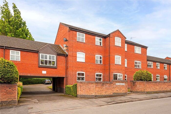 1 Bedroom Apartment For Sale In Yew Tree Court, Tachbrook Street, Leamington Spa, CV31